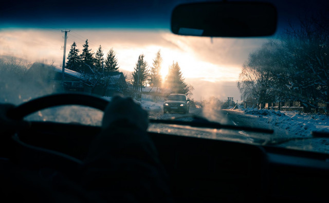 Conduire en hiver : des astuces pour éviter glissades et chocs !