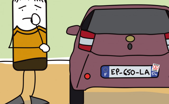 Plaque d'immatriculation : gare aux autocollants !
